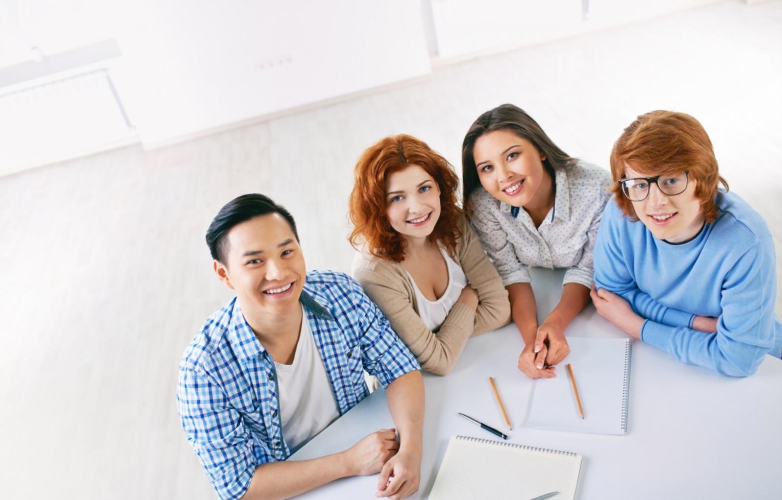 Financial dashboard displaying real-time business metrics and cash flow analysis